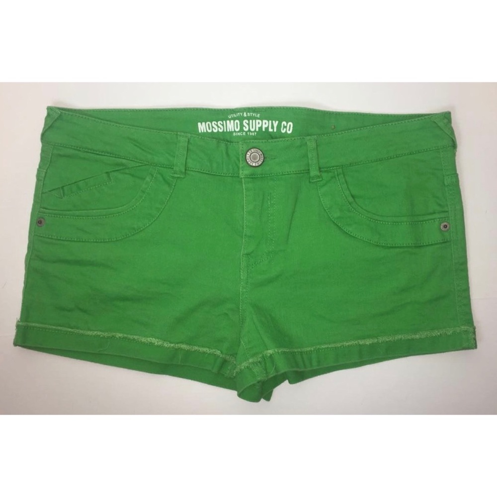 🌼Mossimo Green Shorts